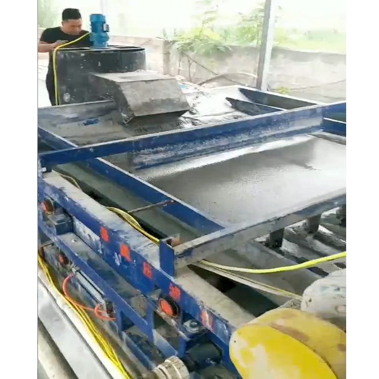 河北保定帶(dai)式壓濾機汚泥處理